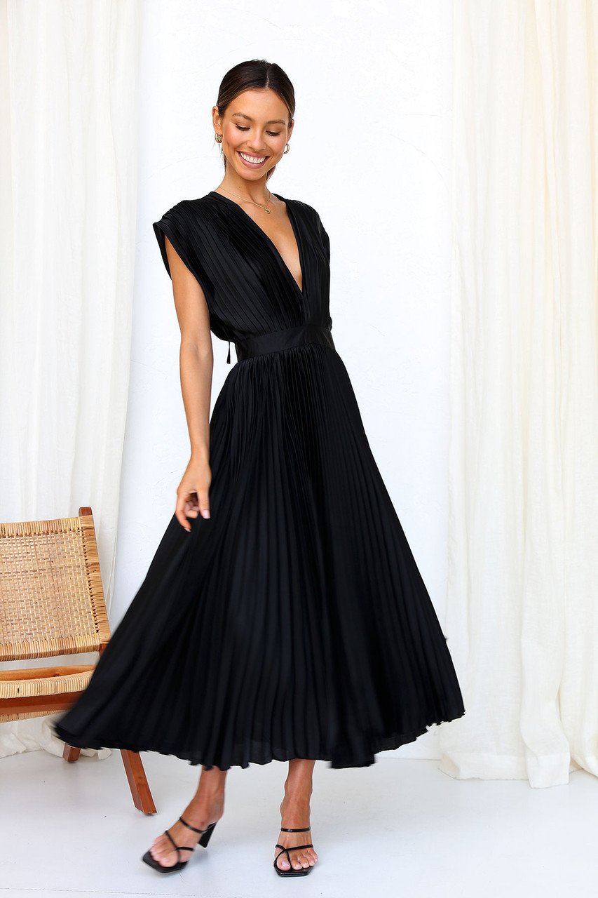 MADISYN - FLOWY V-NECK PLEATED SKIRT DRESS