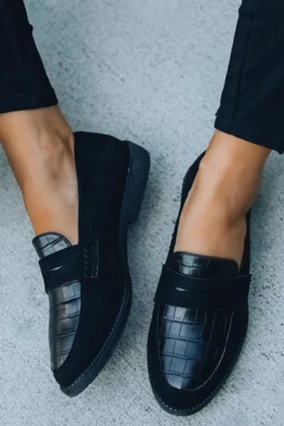 SALEM – WOMEN’S CLASSIC CHIC LOAFERS