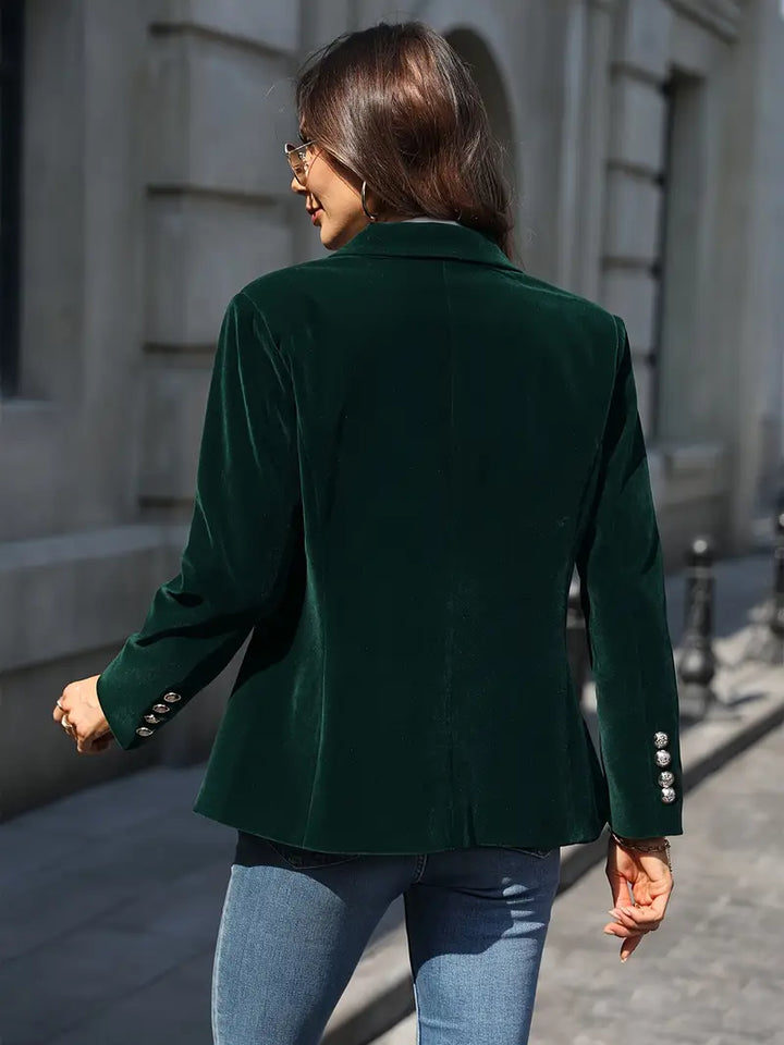 Savannah – Elegant Velvet Blazer