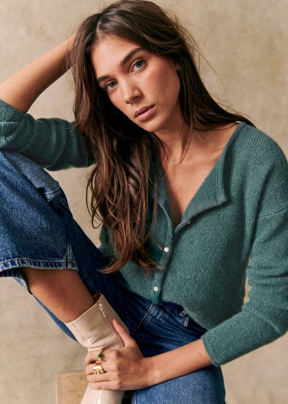 AURAZELYNN – HERITAGE COZY KNIT CARDIGAN