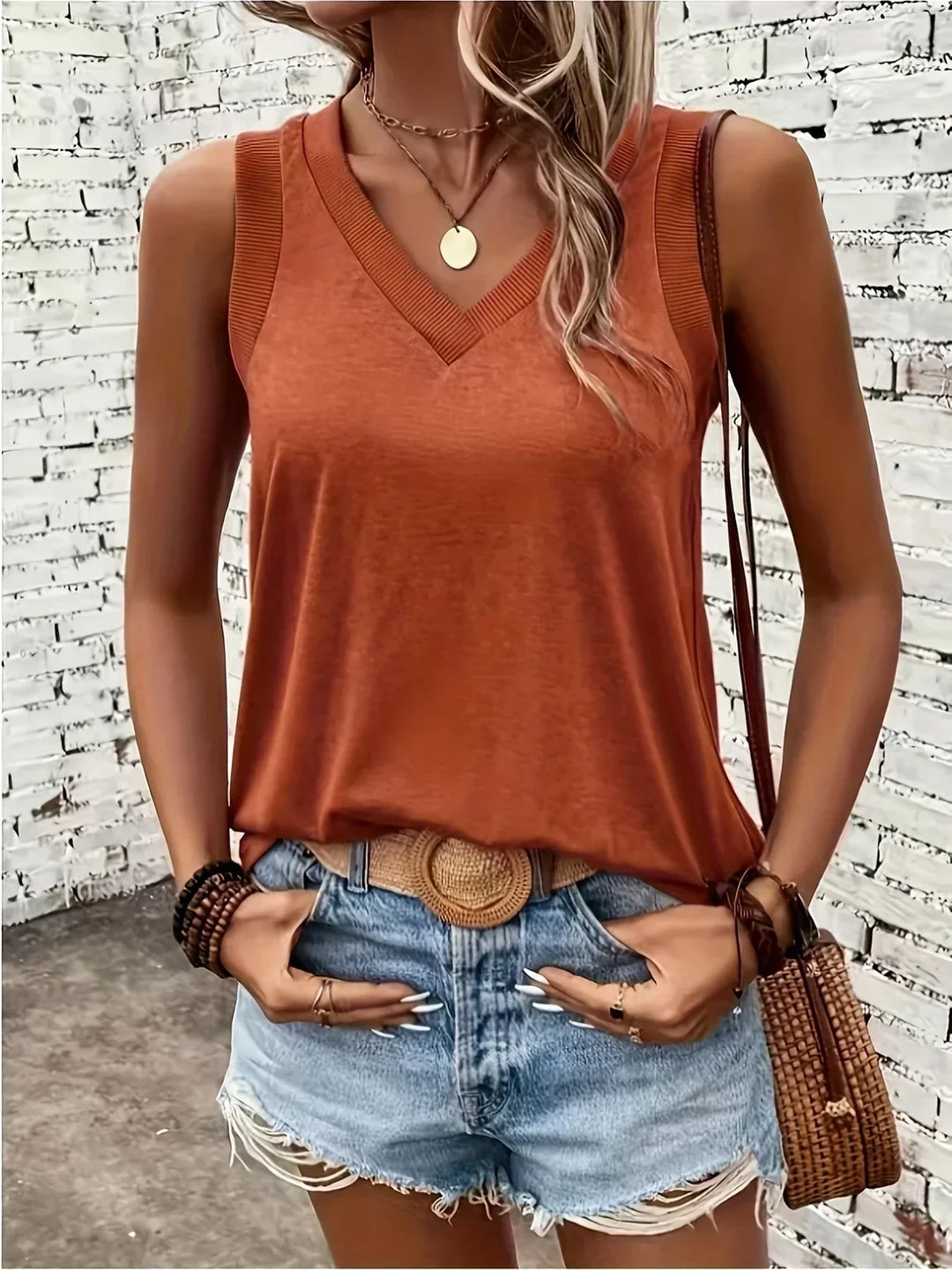 ARCADIA - AIRY V-NECK SLEEVELESS BLOUSE
